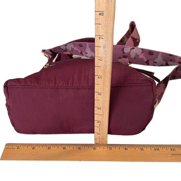 Stella & Dot Zip It Oxblood You Do You Detachable Strap Purse Crossbody - Picture 3 of 15